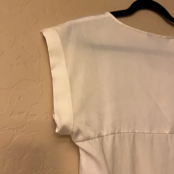 Express Cream Top - Picture 7 of 9